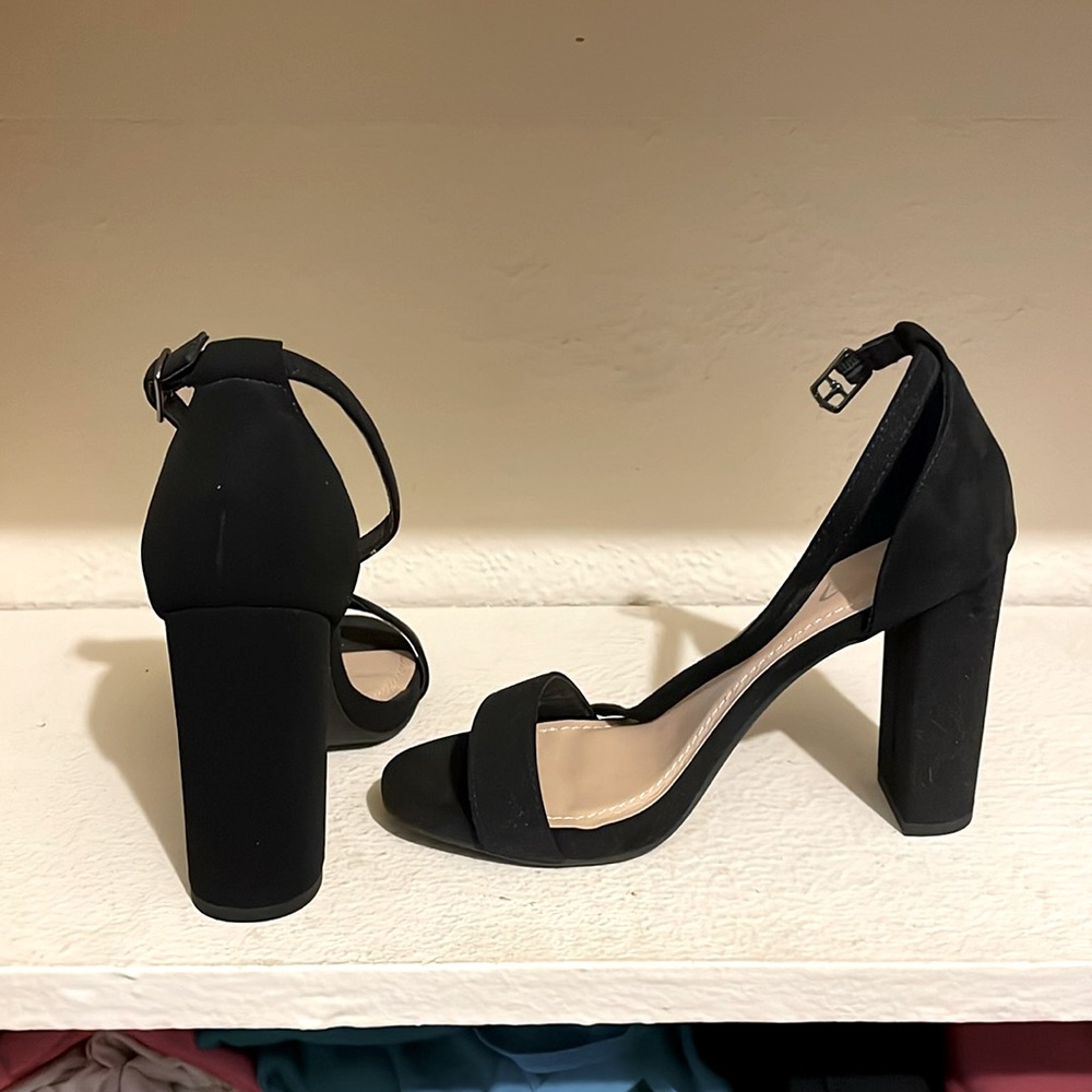 Dressy heals